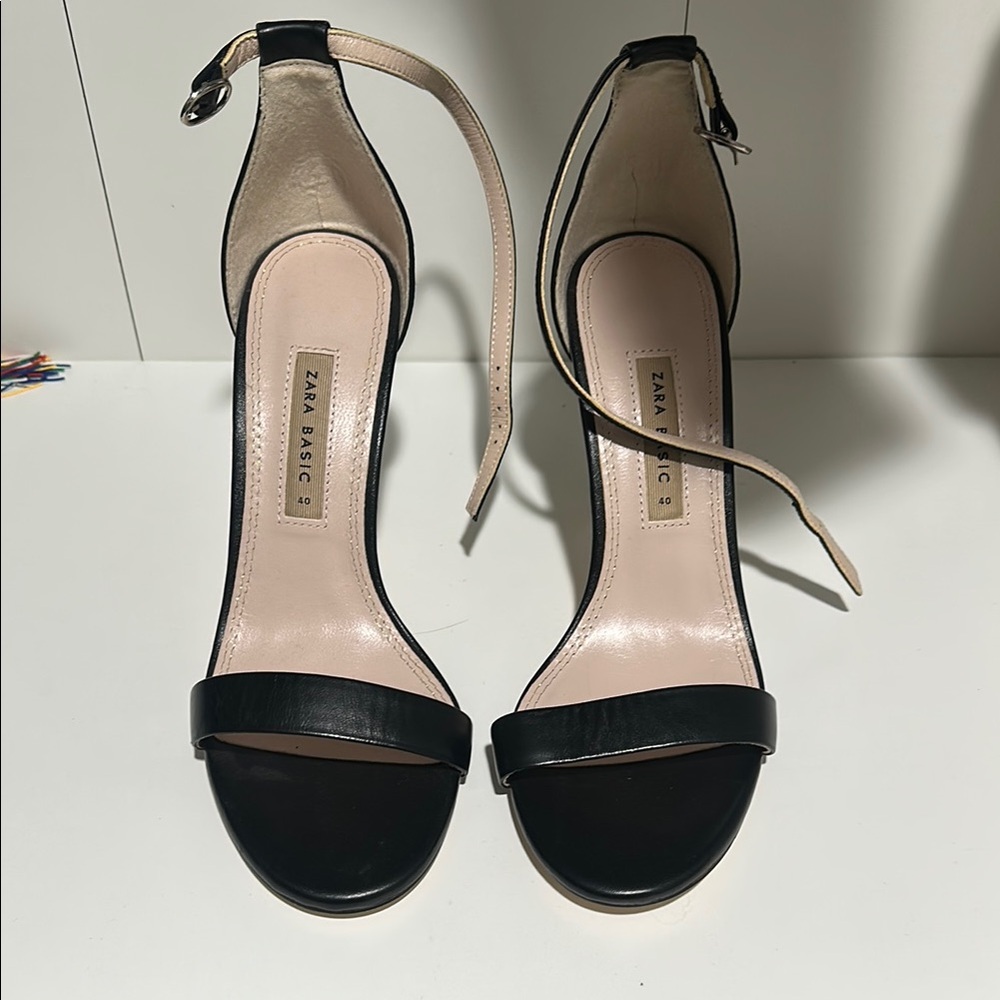 Zara Black and Cream Elegant Heels